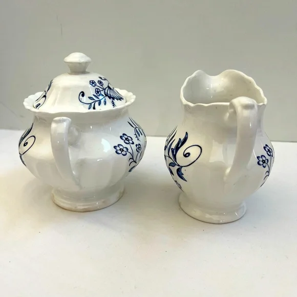J & G Meakin LEGATO Creamer AND Sugar Bowl With Top Classic White & Blue England - Picture 2 of 15